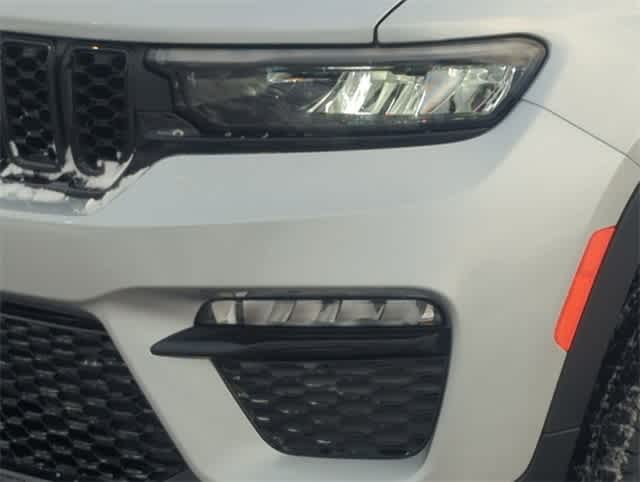 Thumbnail: 2025 Jeep Grand Cherokee - 11