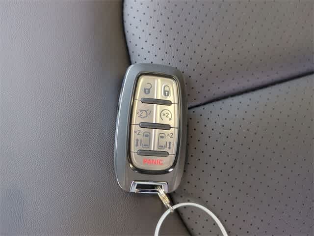 Thumbnail: 2026 Chrysler Pacifica - 45