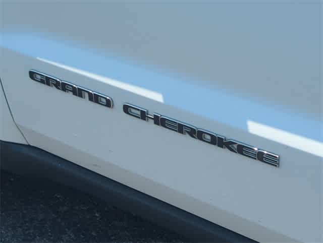 Thumbnail: 2020 Jeep Grand Cherokee - 13