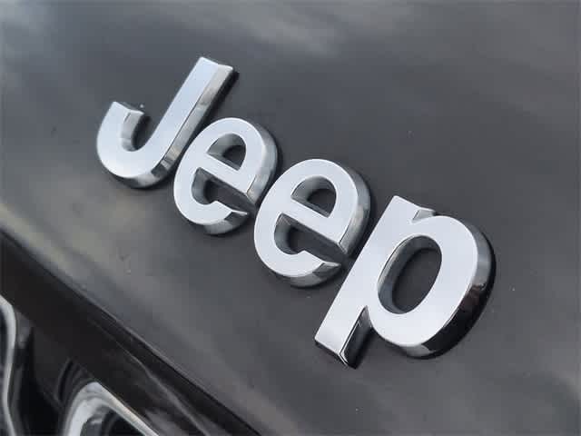 Thumbnail: 2023 Jeep Grand Cherokee - 12