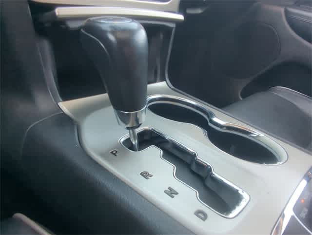 Thumbnail: 2011 Jeep Grand Cherokee - 33