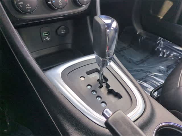 Thumbnail: 2012 Chrysler 200 - 30