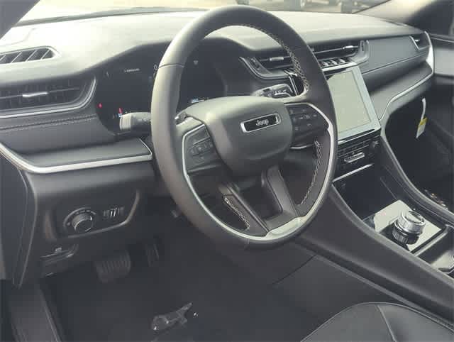 Thumbnail: 2025 Jeep Grand Cherokee L - 10