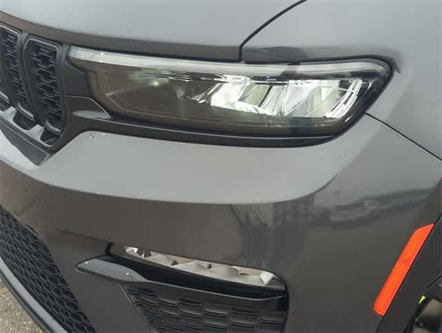 Thumbnail: 2025 Jeep Grand Cherokee - 11