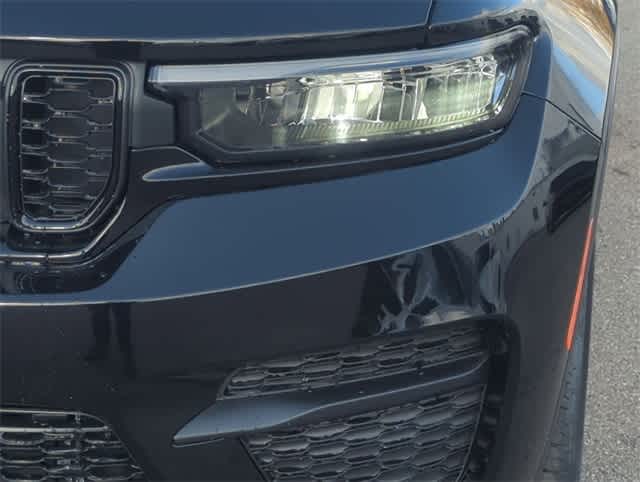 Thumbnail: 2025 Jeep Grand Cherokee - 11