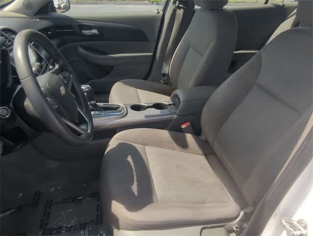 Thumbnail: 2013 Chevrolet Malibu - 16