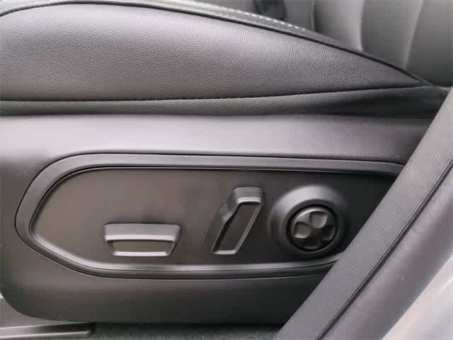Thumbnail: 2025 Jeep Grand Cherokee - 18