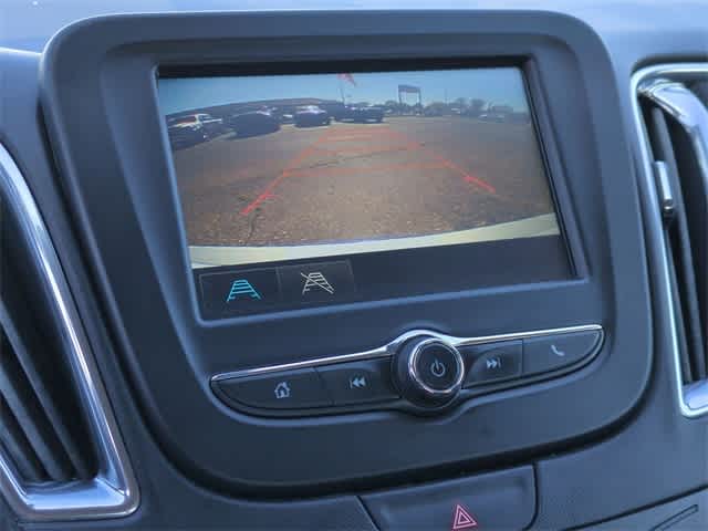 Thumbnail: 2016 Chevrolet Malibu - 28