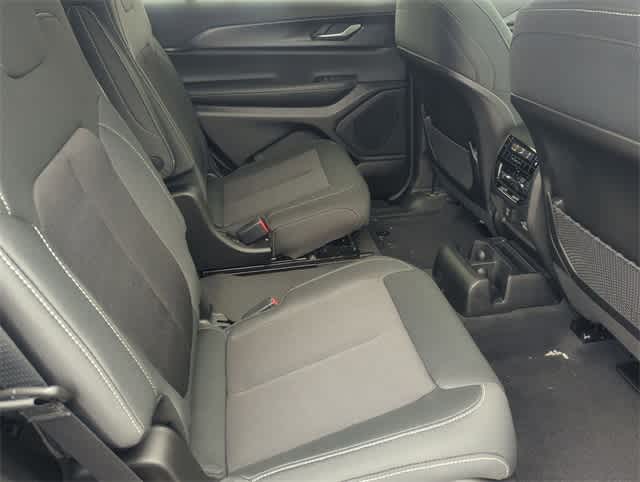 Thumbnail: 2025 Jeep Grand Cherokee L - 22