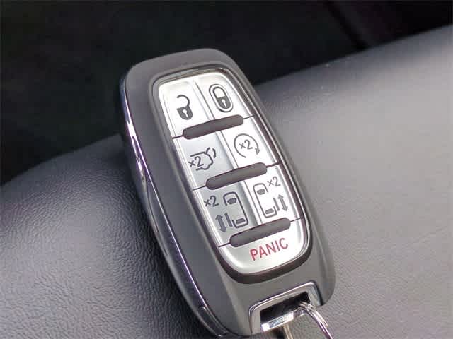 Thumbnail: 2026 Chrysler Pacifica - 36