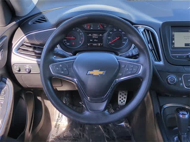 Thumbnail: 2016 Chevrolet Malibu - 22