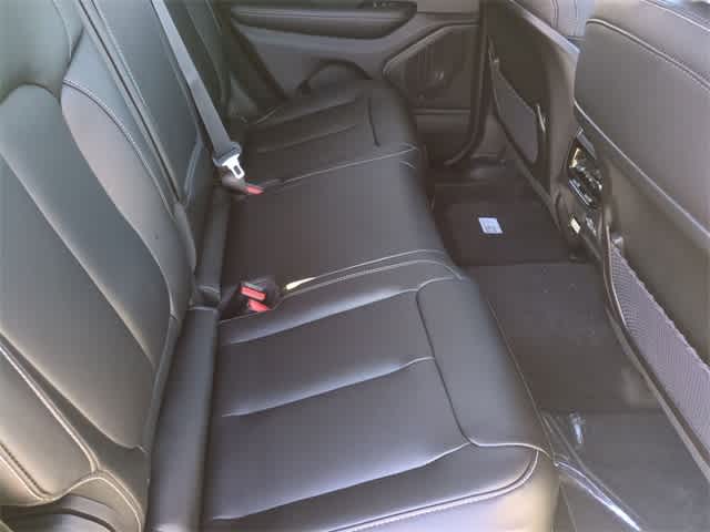 Thumbnail: 2025 Jeep Grand Cherokee - 22