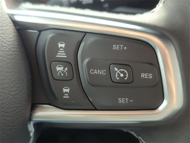 Thumbnail: 2025 Jeep Wrangler - 24