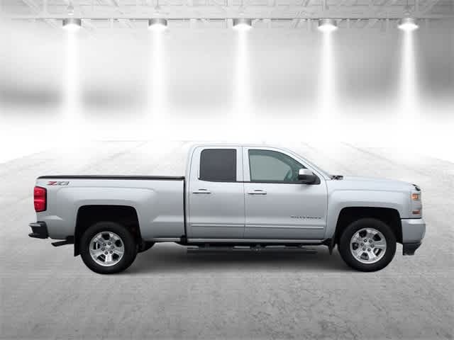 Thumbnail: 2018 Chevrolet Silverado 1500 - 9