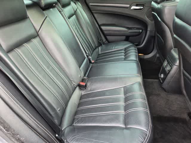 Thumbnail: 2014 Chrysler 300 - 20