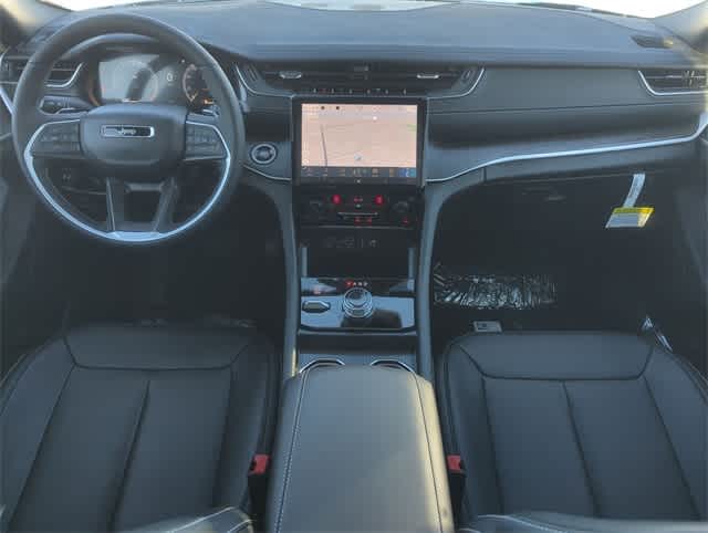 Thumbnail: 2025 Jeep Grand Cherokee - 15