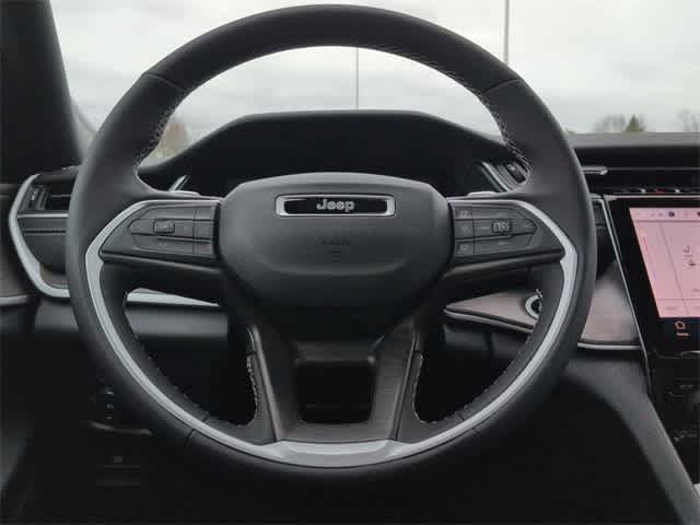 Thumbnail: 2025 Jeep Grand Cherokee - 25