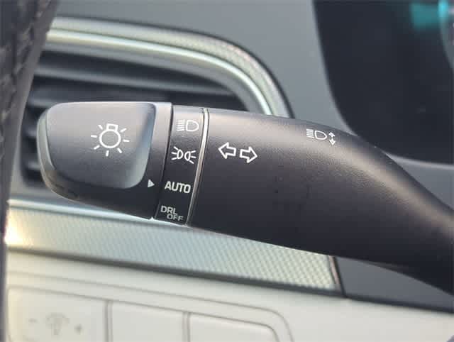 Thumbnail: 2016 Hyundai Sonata - 27