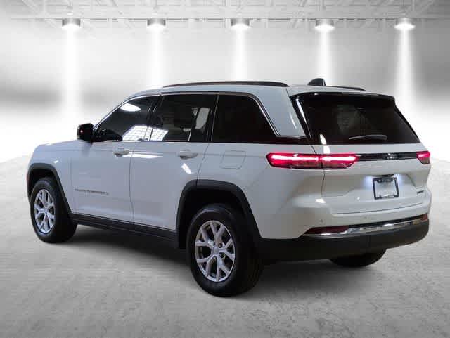 Thumbnail: 2022 Jeep Grand Cherokee - 6