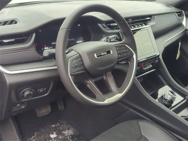 Thumbnail: 2025 Jeep Grand Cherokee L - 10