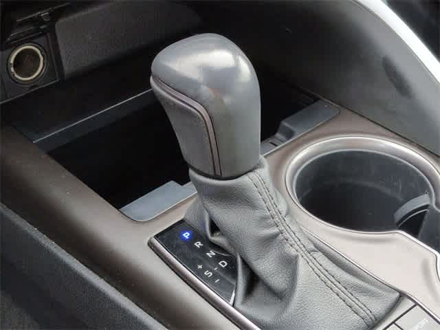 Thumbnail: 2023 Toyota Camry - 31