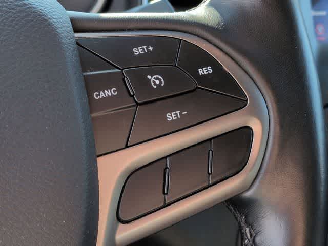 Thumbnail: 2021 Jeep Cherokee - 24