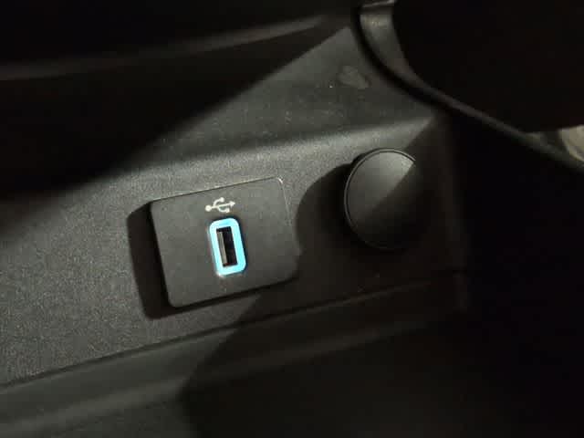 Thumbnail: 2017 Ford Fusion - 31