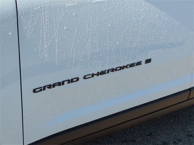 Thumbnail: 2025 Jeep Grand Cherokee - 13
