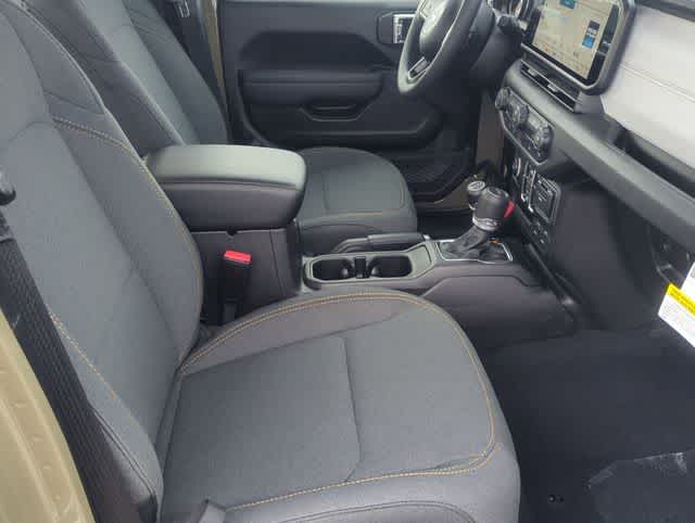 Thumbnail: 2026 Jeep Gladiator - 21