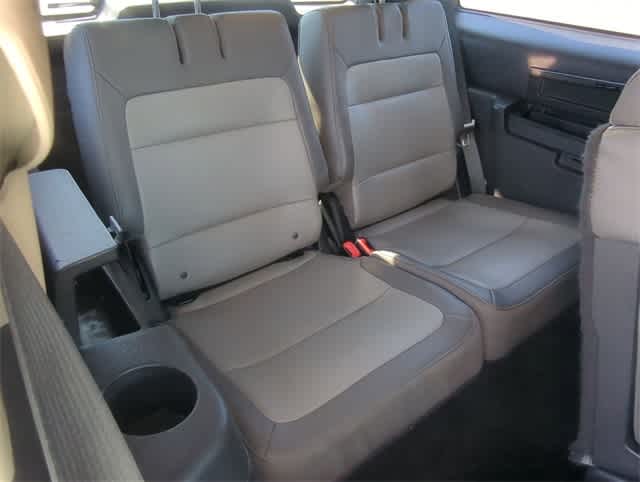 Thumbnail: 2017 Ford Flex - 22