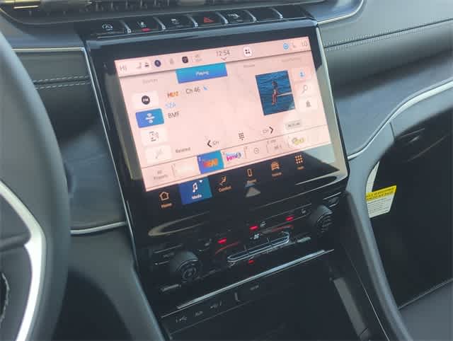 Thumbnail: 2025 Jeep Grand Cherokee - 28