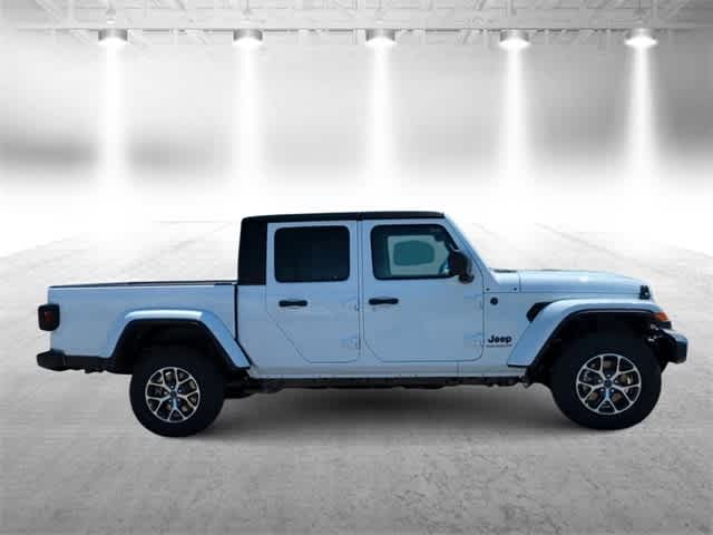 2024 Jeep Gladiator Sport 9