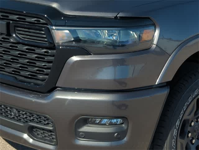 Thumbnail: 2025 RAM 1500 - 11