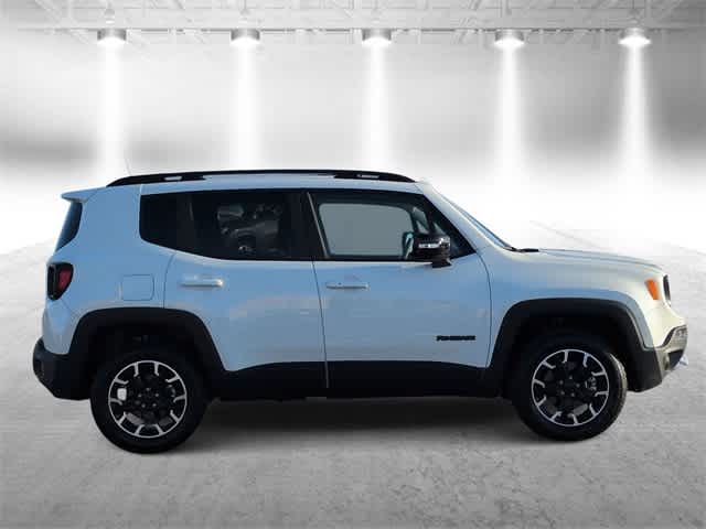 Thumbnail: 2023 Jeep Renegade - 9