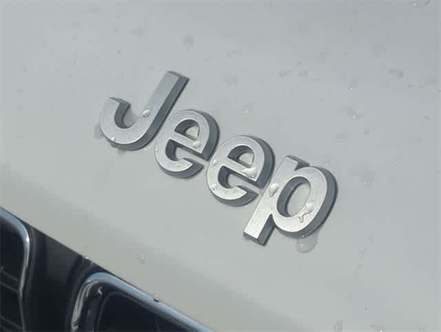 Thumbnail: 2025 Jeep Grand Cherokee L - 12
