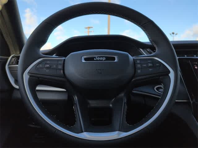 Thumbnail: 2025 Jeep Grand Cherokee - 23