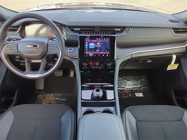 Thumbnail: 2025 Jeep Grand Cherokee L - 15