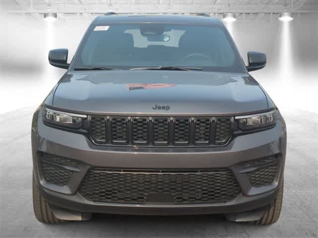 2025 Jeep Grand Cherokee Altitude 3