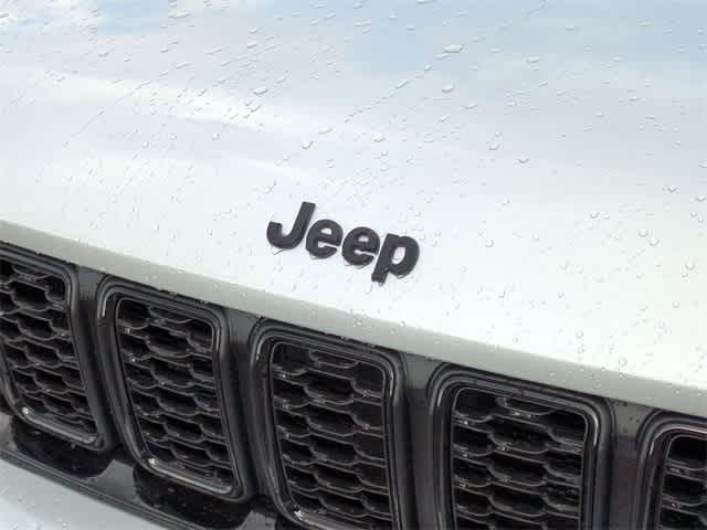 Thumbnail: 2025 Jeep Grand Cherokee - 11