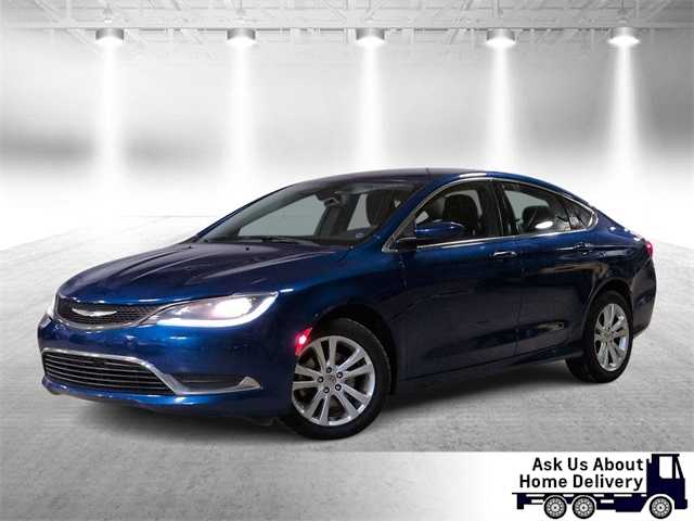 2015 Chrysler 200 Limited -
                  Garden City, MI