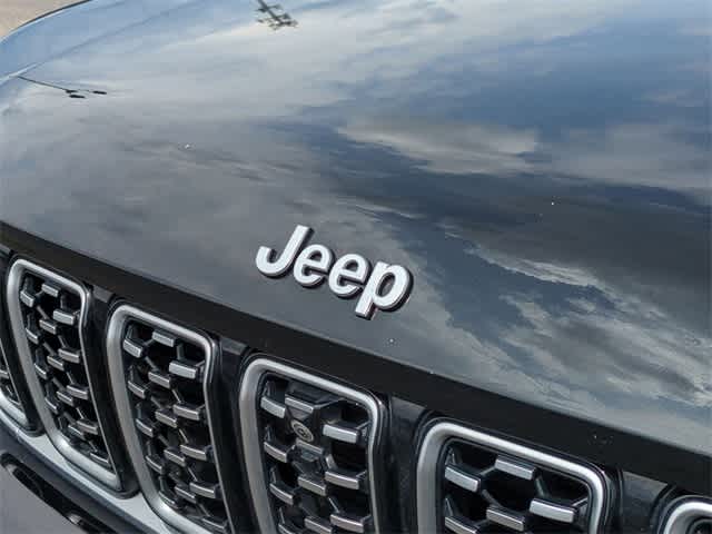 2022 Jeep Grand Cherokee L Summit 12