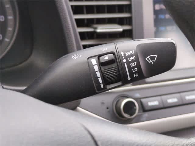 Thumbnail: 2018 Hyundai Elantra - 25
