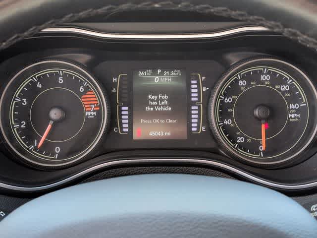 Thumbnail: 2021 Jeep Cherokee - 31