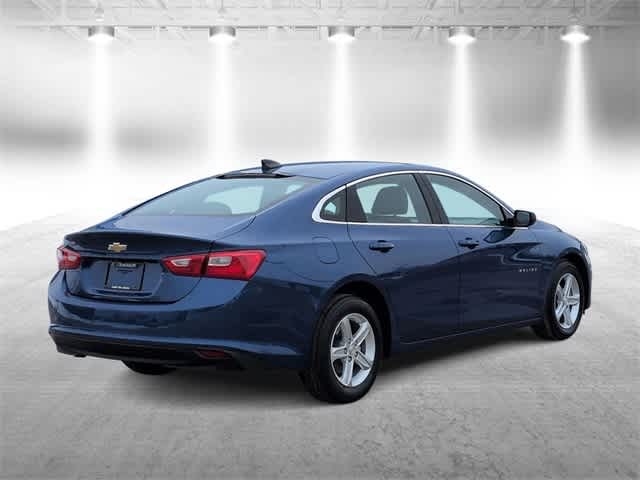 Thumbnail: 2023 Chevrolet Malibu - 8