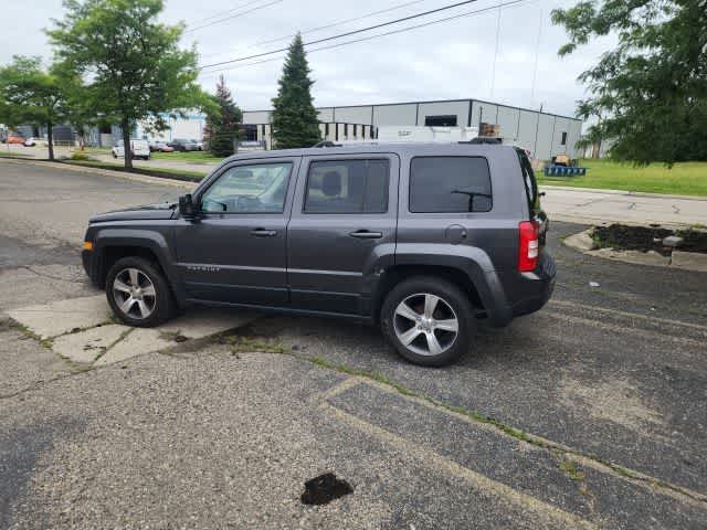 Thumbnail: 2016 Jeep Patriot - 21