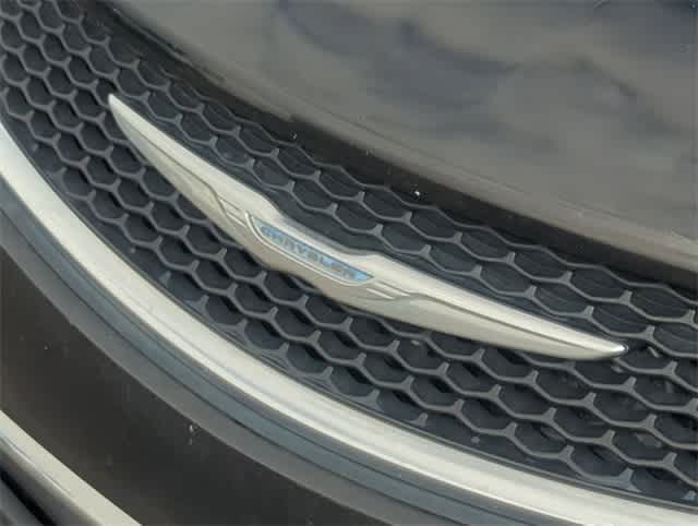 Thumbnail: 2015 Chrysler 200 - 12