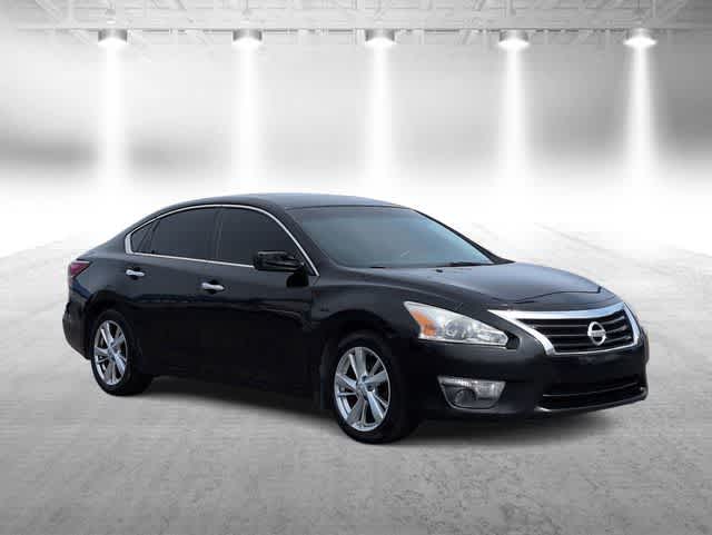 Used 2015 Nissan Altima SV with VIN 1N4AL3AP1FN897808 for sale in Garden City, MI