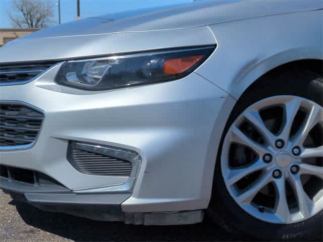 Thumbnail: 2016 Chevrolet Malibu - 11