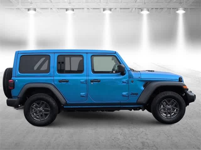 Thumbnail: 2025 Jeep Wrangler - 9