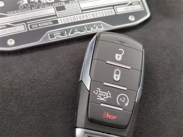 Thumbnail: 2026 RAM 1500 - 38